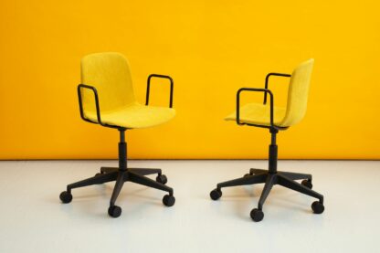 FLUX Wood Leg Café Chair | Library Chairs | FLUTA